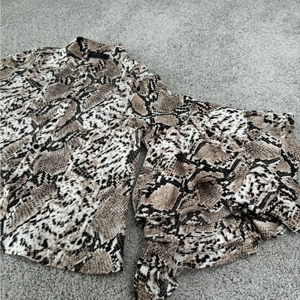 Gracia Top Snake Tiered Sleeves Worn Once